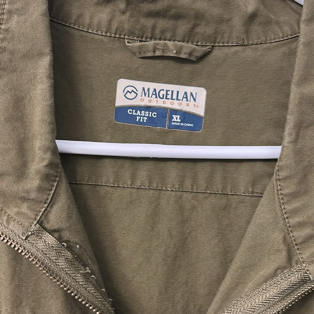 Magellan Outdoors Classic Fit Women’s Olive Green Utility Vest - Picture 3 of 3